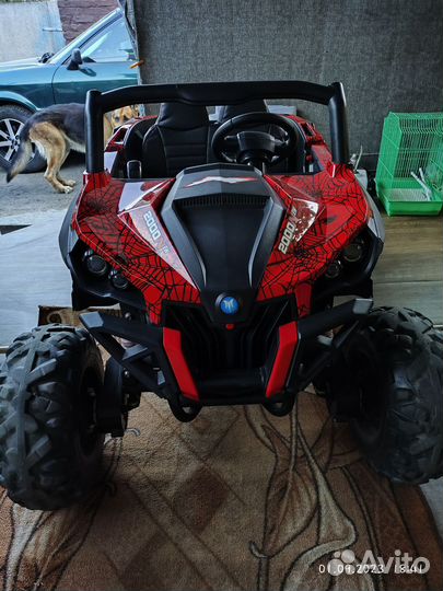 Детский квадроцикл на аккумуляторе