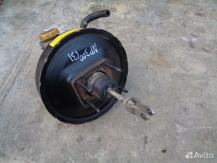 Главный тормозной цилиндр Ниссан нп300