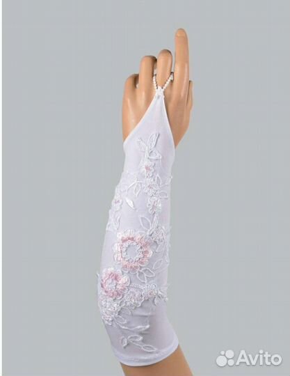 Перчатки праздничные для девочки новые