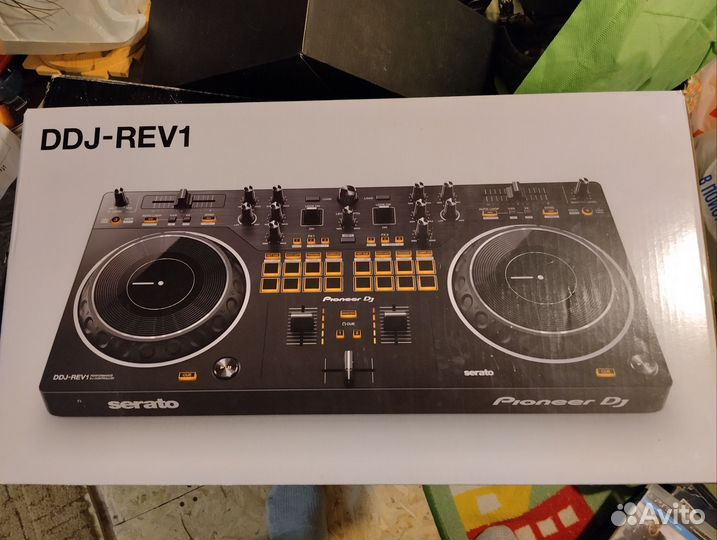 Dj контроллер Pioneer DDJ-REV1 (идеал, как новый)