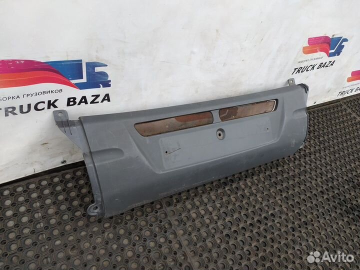 1504131 Накладка бампера центральная