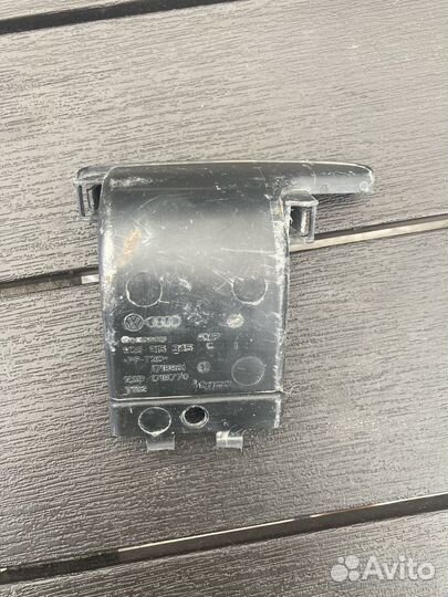 Крепление блока предохранителей skoda fabia