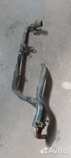 Патрубок охлаждения на Cadillac CTS