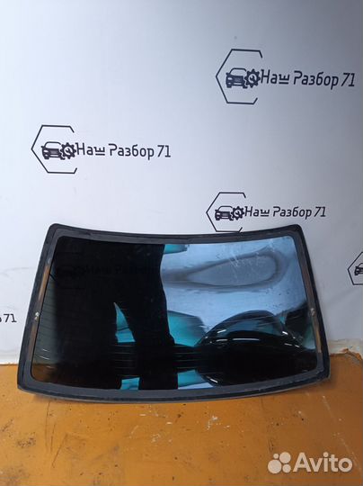 Стекло заднее geely Mk