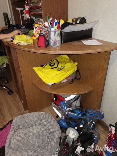 Стол угловой