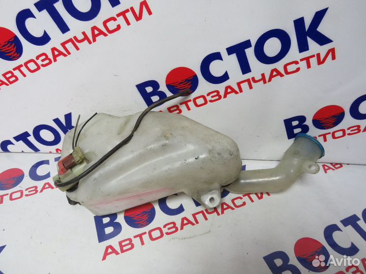 Бачок омывателя honda saber UA2, UA1