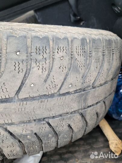 Bridgestone Ice Cruiser 7000 205/55 R16