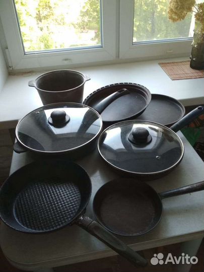 Сковороды разные