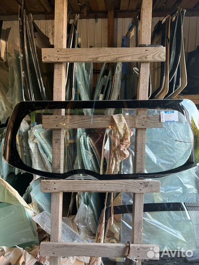 Стекло заднее Шевроле Авео хэтчбек