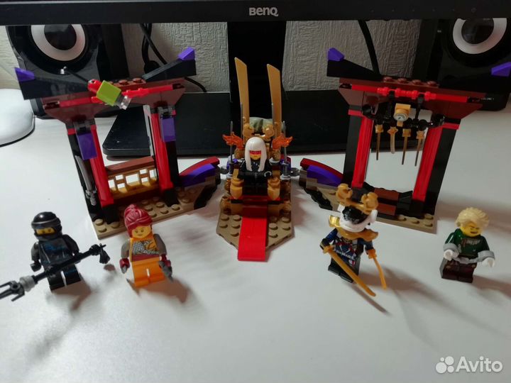 Lego Ninjago Решающий бой в тронном зале