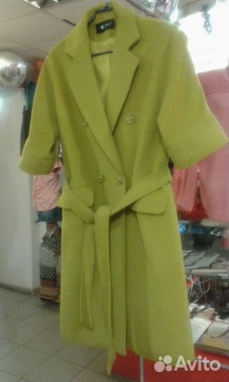 Продаётся пальто
