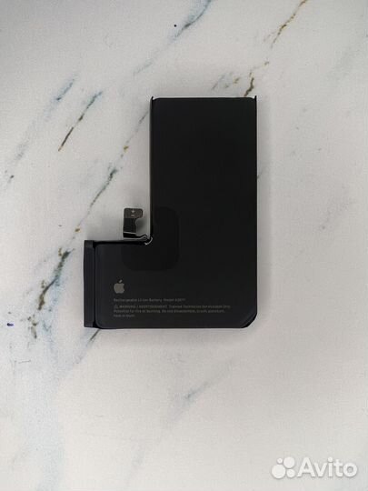 Аккумулятор iPhone 15 Pro (Разбор)