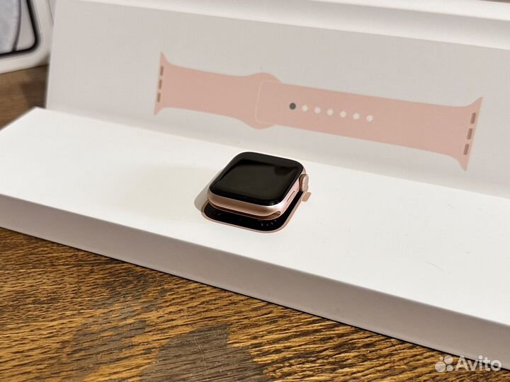 Apple Watch SE 40mm Ростест
