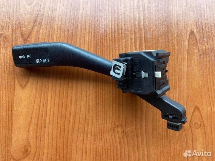 Подрулевой переключатель Vw Golf 5 BKC 2005