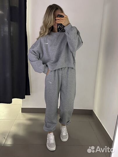 Костюм спортивный Nike женский