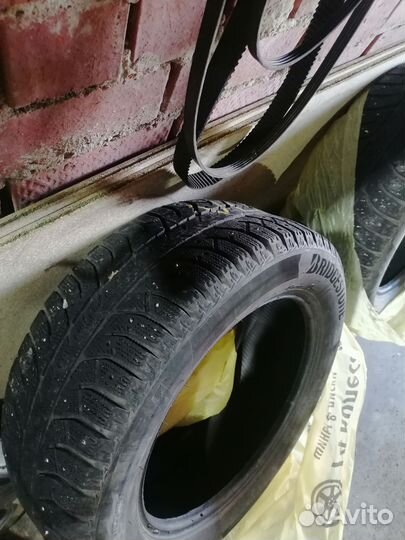 Bridgestone Ice Cruiser 7000S 235/55 R17