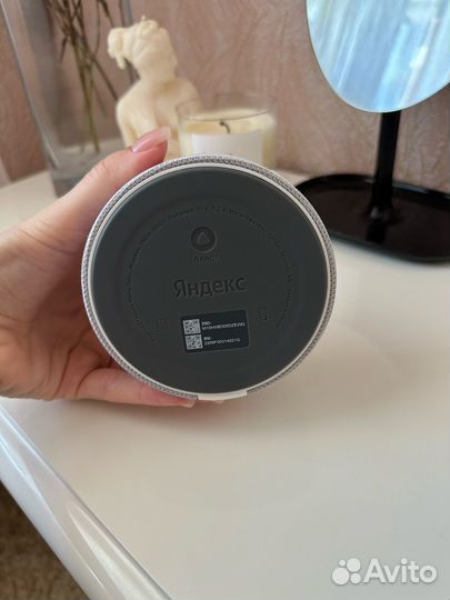 Умная колонка Яндекс Станция Мини