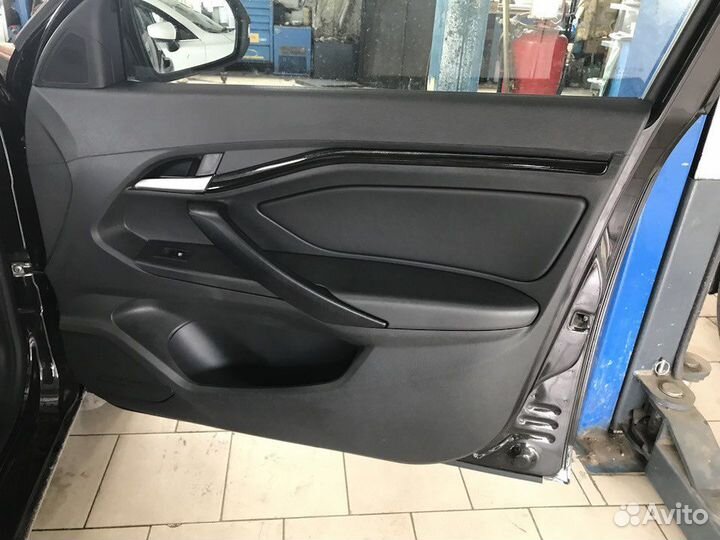 Молдинги дверей и приборной панели Лада веста