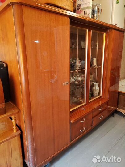 Сервант Хельга