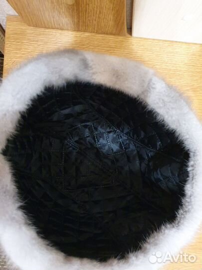 Берет новый женский