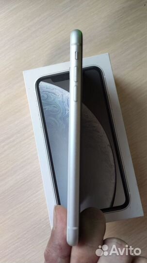 iPhone Xr, 64 ГБ