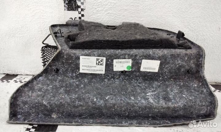 Люк обшивки багажного отсека левой Volvo V90 Cross Country