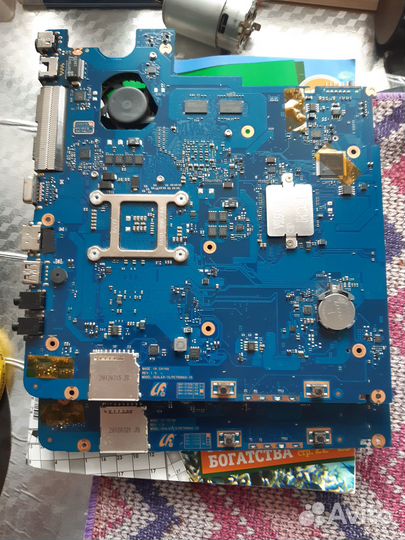 Материнская плата для ноутбука Samsung NP300V5