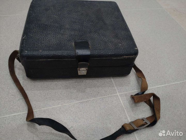 Кинокамера плёночная киев 16Э произведено в СССР