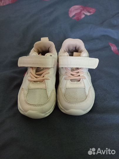 Кроссовки для девочки 23 размер