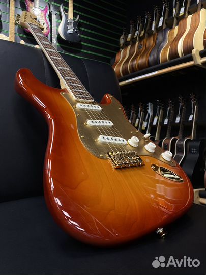 Squier 40th Anniversary LRL Gold Edition (Новая)