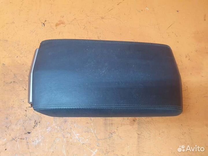 Крышка подлокотника Cadillac Cts 3.6 2008