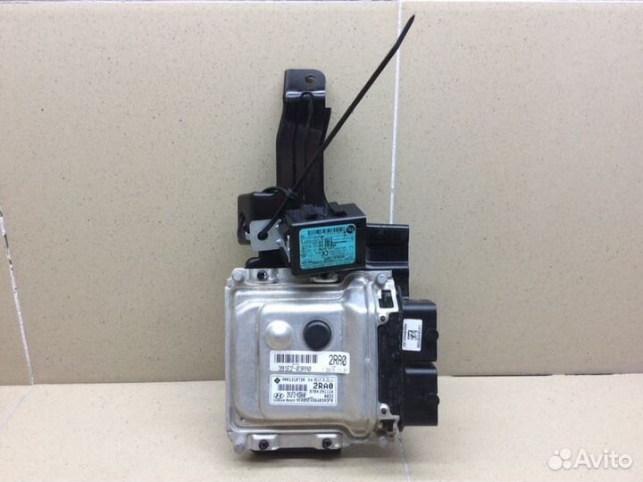 Блок управления двигателем Hyundai Solaris седан