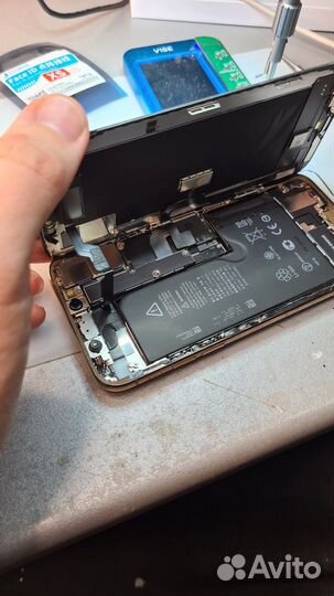 Замена аккумулятора в iPhone