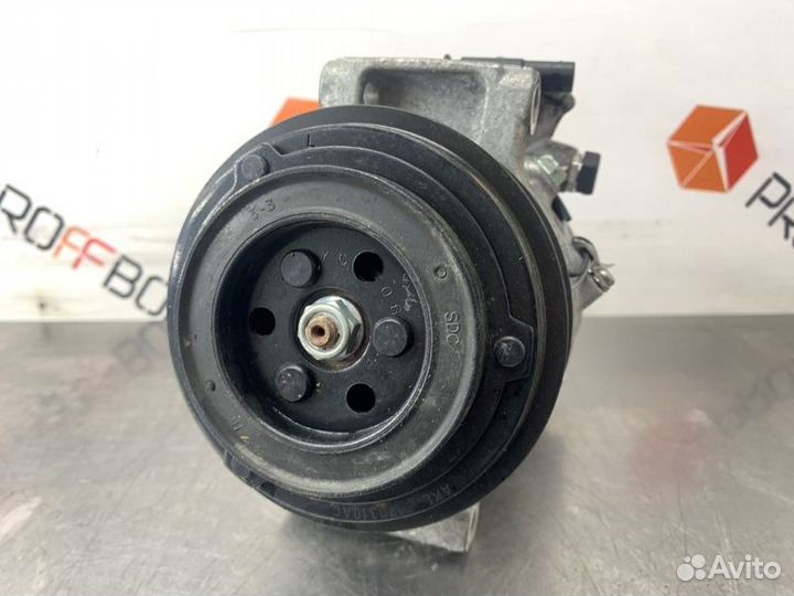 Компрессор кондиционера Mercedes C-Class W205