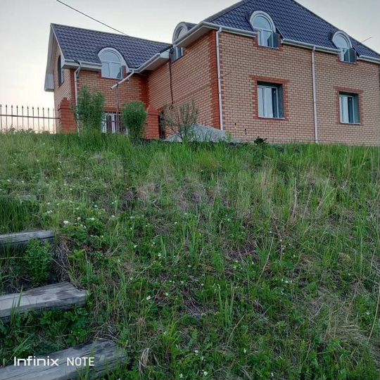 Дом 206 м² на участке 20 сот.