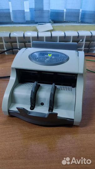 Счетчик банкнот NEO Pro 40U