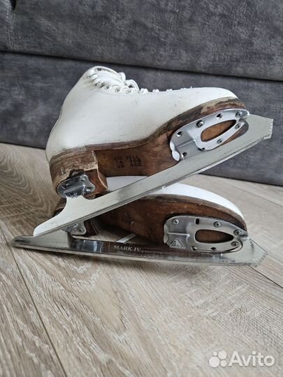 Коньки фигурные 32 LL Wifa