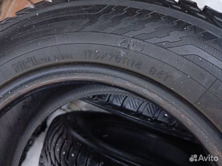 Yokohama AVS Winter V901 175/70 R14 84T