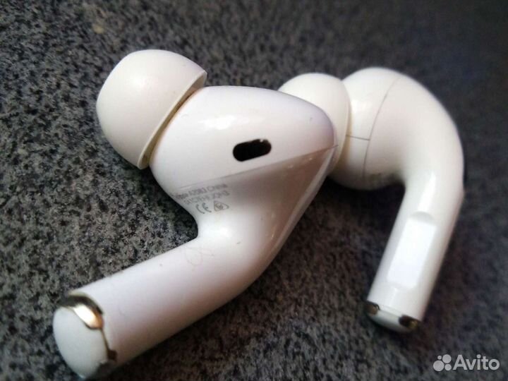 Беспроводные наушники Apple airpods