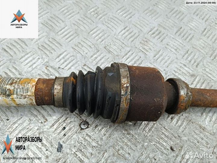 Полуось передняя правая (приводной вал, ШРУС)