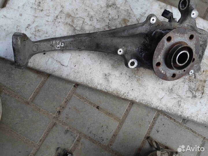 Кулак поворотный правый Audi A5 2013