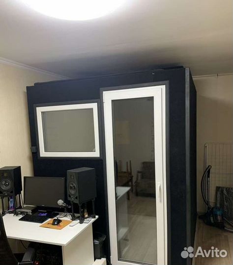 Кабина для звукозаписи 1600 х 1500