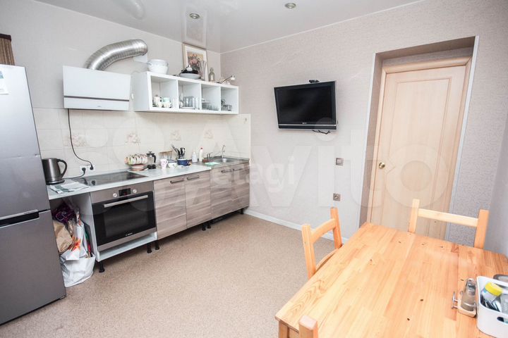 2-к. квартира, 58 м², 8/9 эт.