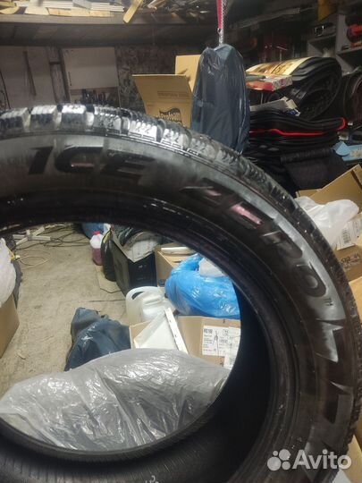 Pirelli Ice Zero 235/55 R19