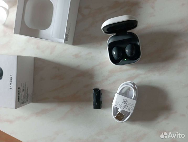Беспроводные наушники samsung galaxy buds 2