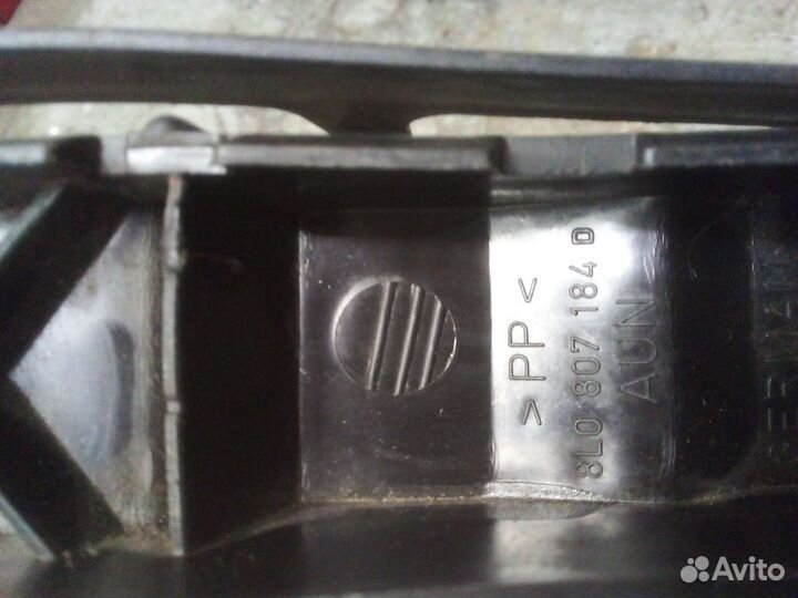 Направляющие крепления переднего бампера,audi A3