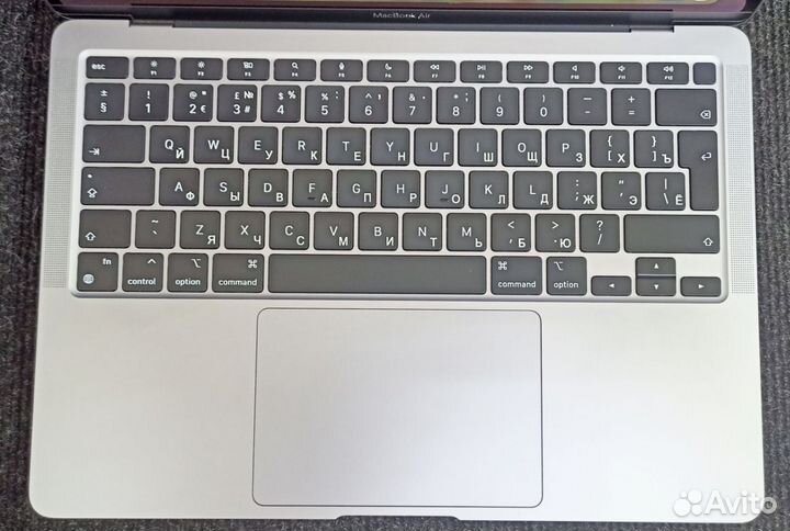 Ноутбук Apple MacBook Air 13 (A2337, M1, 8/256gb)