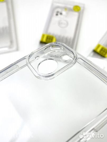 Чехол на iPhone 13 