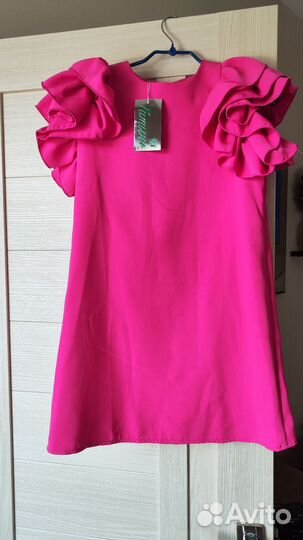 Платье нарядное на девочку 140 146