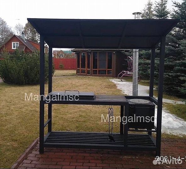 Мангал с крышей лофт